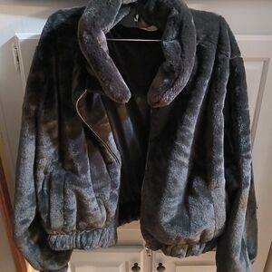 Women's Plush Teddy Jacket - Charcoal Gray